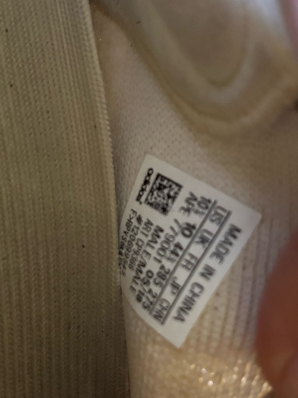 Yeezy Athletic Shoes in Cream / Yellow Sole - Picture 3 of 3